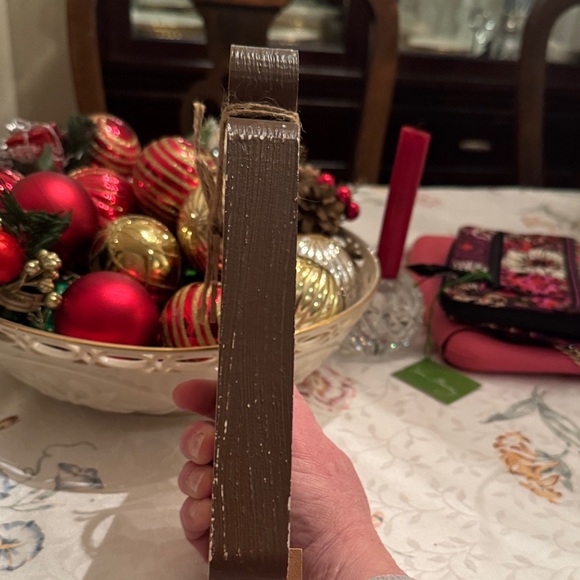 Ashland Red and Cream 'Blessed Beyond Measure' Decor - Picture 3 of 5